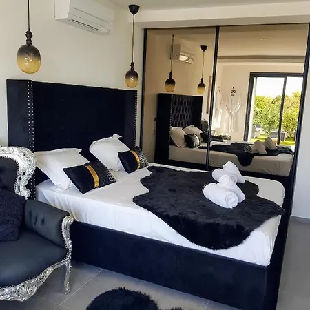 Appartement Romantique Avec Jacuzzi